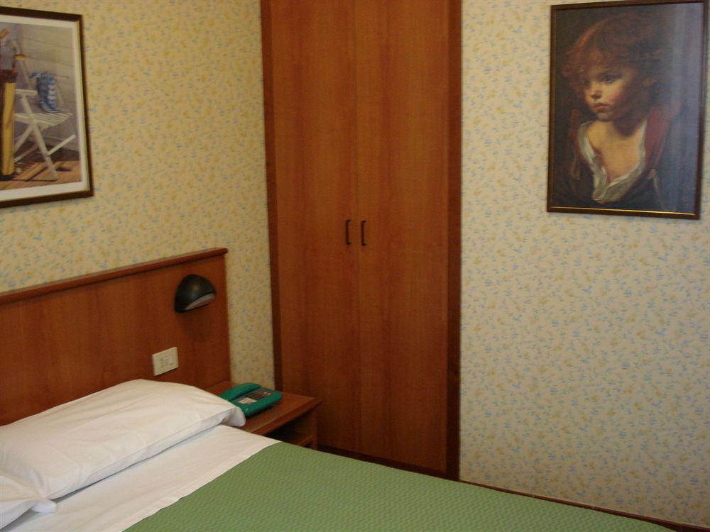 Hotel Corona Rome Extérieur photo